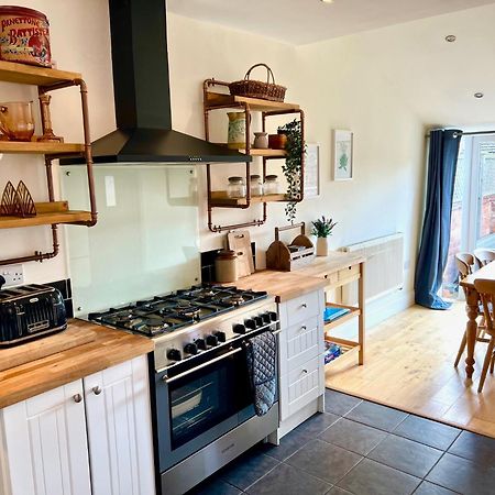 Spacious Victorian Townhouse With Cathedral Views Lincoln Kültér fotó